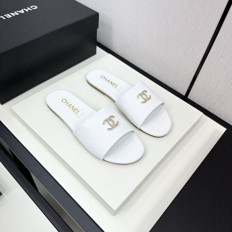 Ch*el slippers